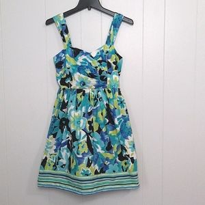 City Triangle Floral Retro Dress Size S